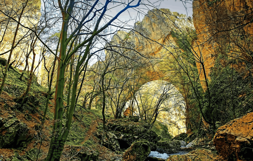 JEDINSTVENA LEPOTA SRBIJE Jedan je od najlepših fenomena u Evropi, a od pogleda zastaje dah (FOTO)